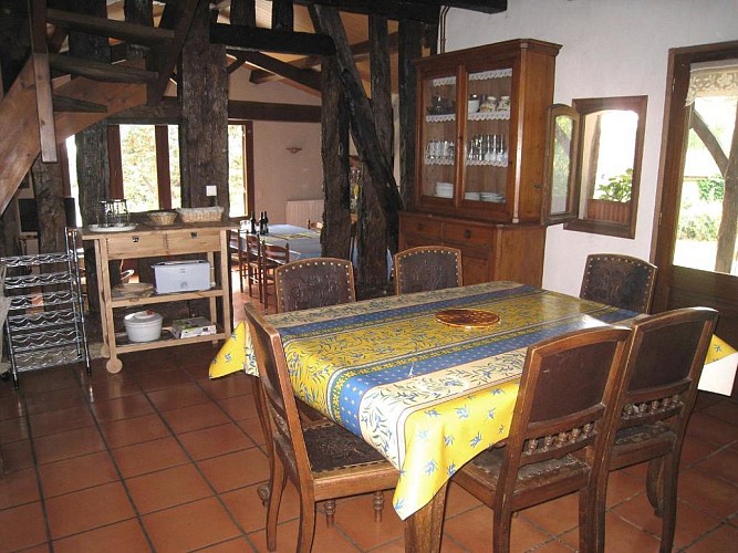 HLOAQU047FS00210-grande3