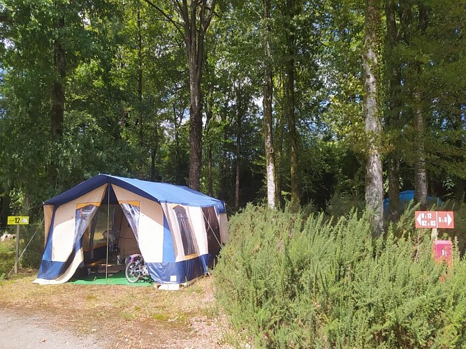 Camping Etape en foret St Sever Calvados (TIS) (2)