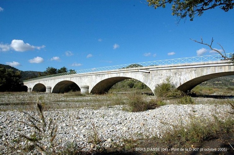 Pont sur l'Asse