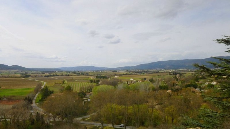 Vue depuis la terrasse du château d'Ansouis