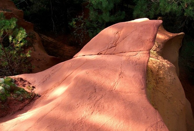 Concrétion de sables ocreux