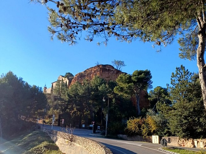 Entrée nord de Roussillon