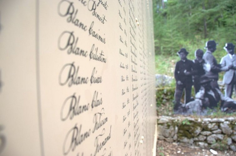 Pignon du Pavillon de Rolland