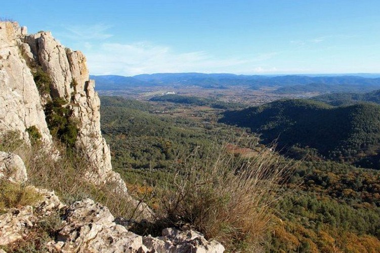 Panorama depuis la barre de Cuers