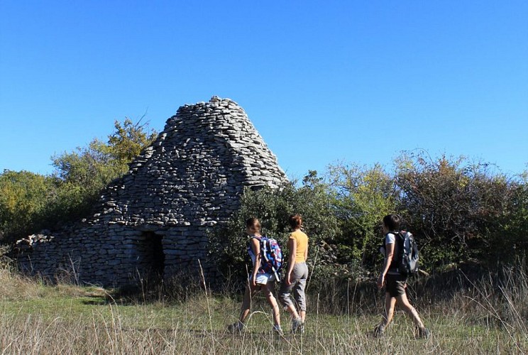 Borie sur le plateau des Claparèdes