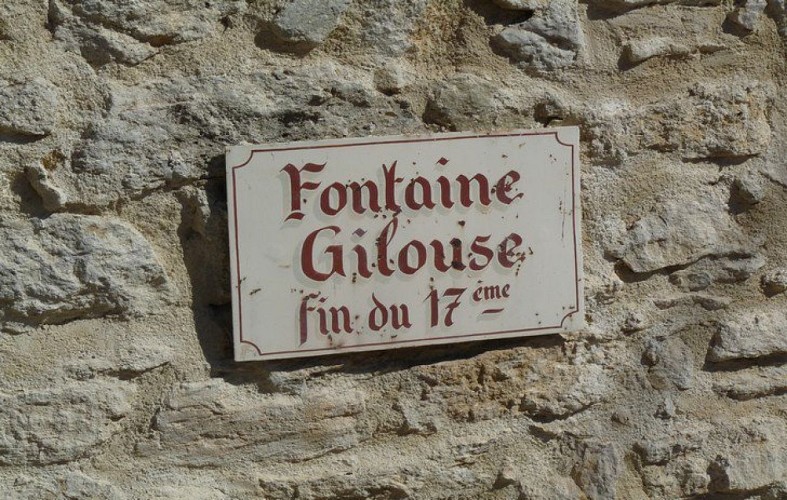 Fontaine Gilouse datant de la fin du XVIIe s.