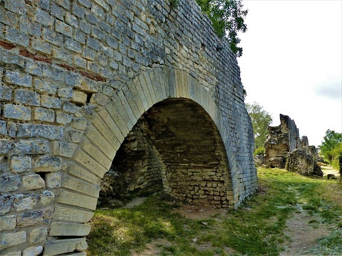 Aqueduc de Barbegal