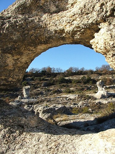 Fenêtre sur les Mourres