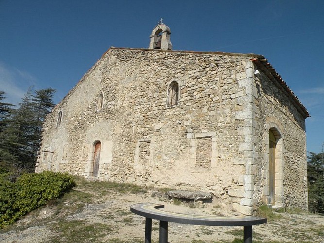 La chapelle Saint Pancrace et sa table d'observation