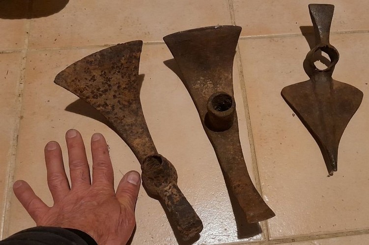 Vieux outils agricoles