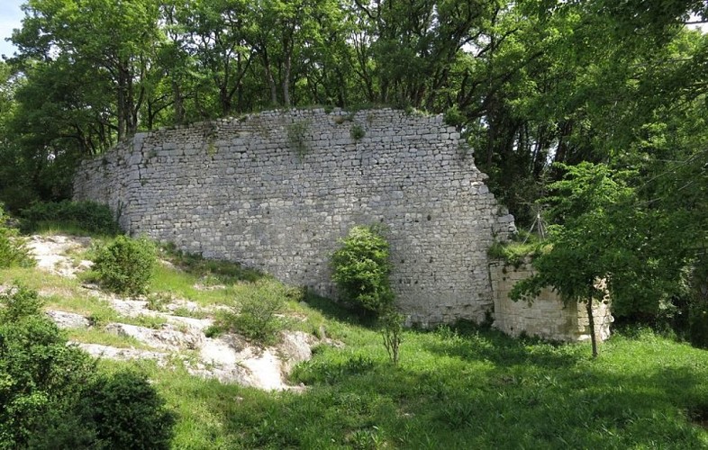 Ruines du barrage de l'étang