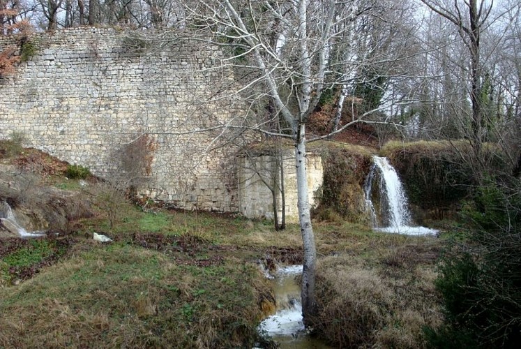 Barrage des étangs après un orage