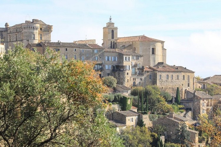 Gordes, son église et son château
