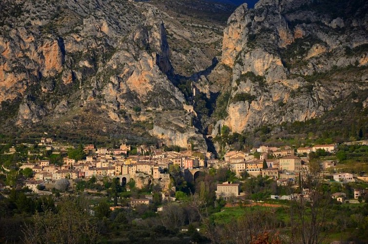 Moustiers Sainte-Marie