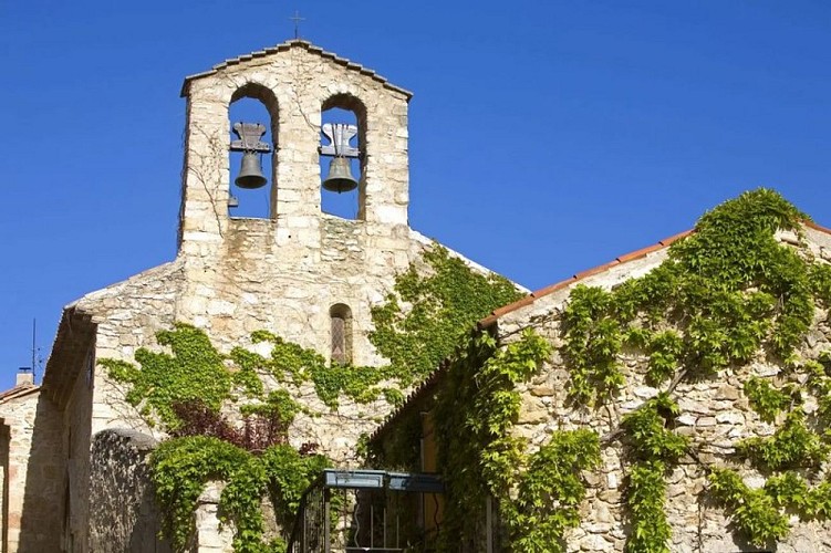 Église Notre-Dame de Bonne Aventure en été