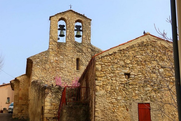 Église Notre-Dame de Bonne Aventure au printemps