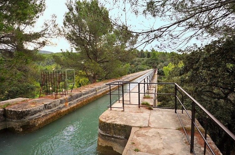 Aaqueduc antique de Galas