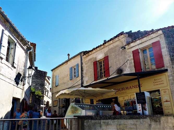 Centre-bourg des Baux-de-Provence