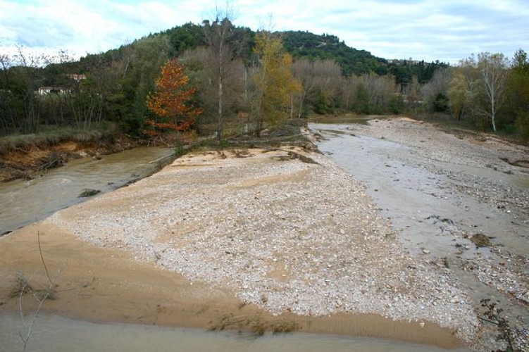 La rivière choisie sa voie