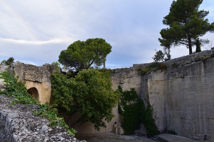 Les Taillades, village de pierres