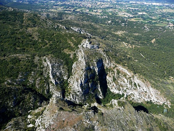 Vue aérienne sur les gorges de Badarel