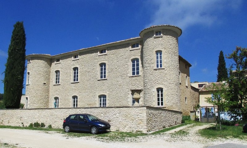 Château de Parrotier au bas village