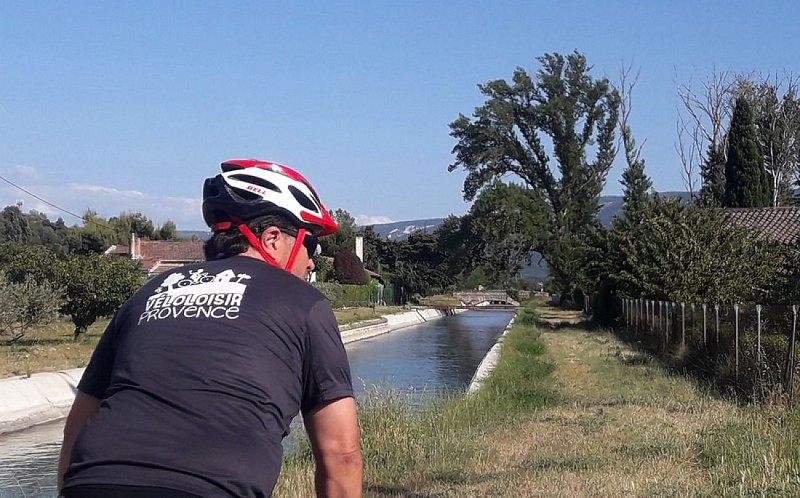 Début du Canal de Carpentras après la Tour de Sabran