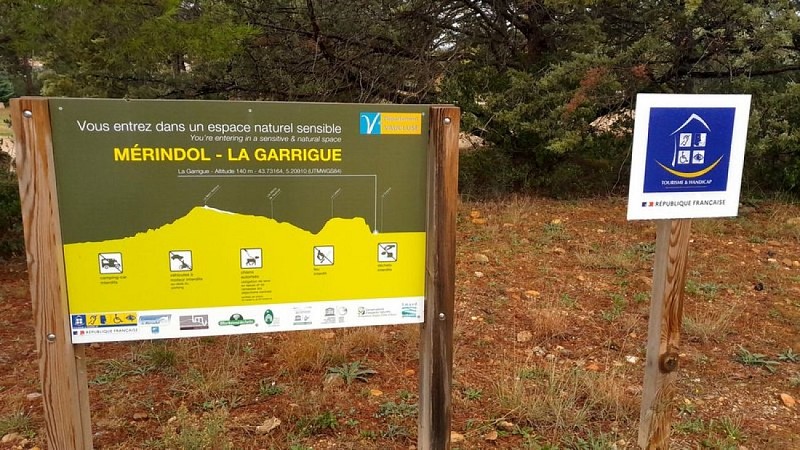 Panneau d'entrée de l'ENS