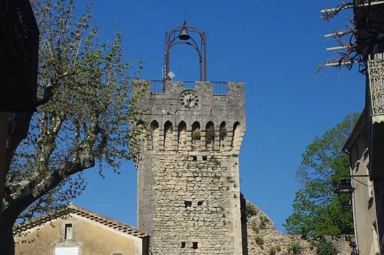 Le beffroi à campanile