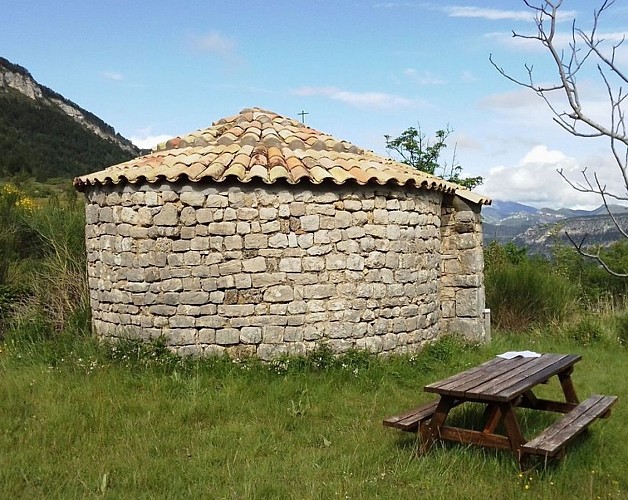 Chapelle Saint-Julien, Montréal-les-Sources