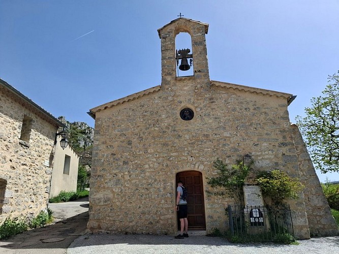 L'église Saint-Simon de Poët-en-Percip