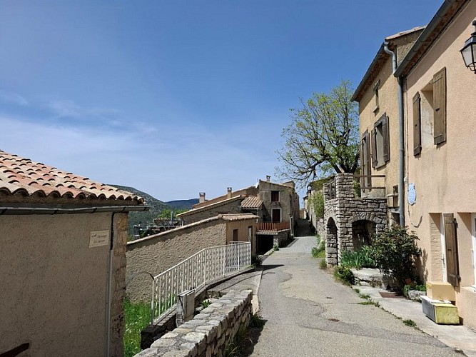 Les rues de Poët-en-Percip