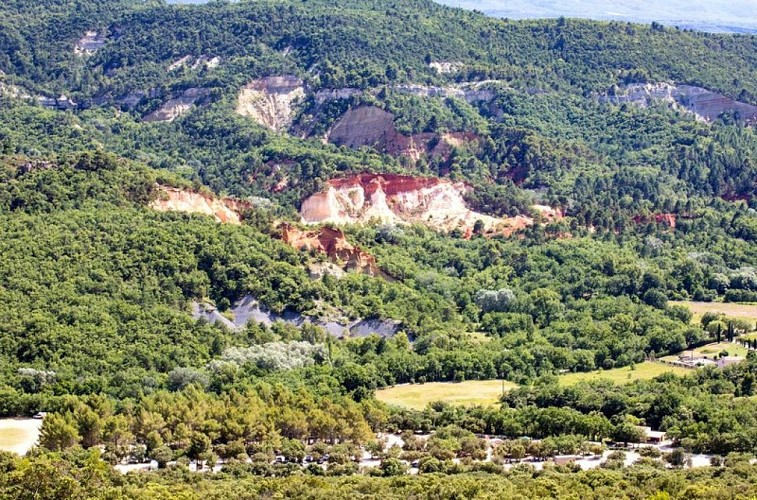 Colorado provençal depuis le Devens