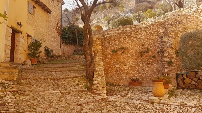 Abside des Pénitents blancs depuis la rue du Théâtre