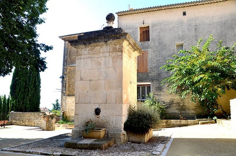 Fontaine citerne de l'Hospice