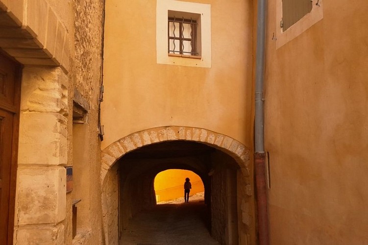 ¨Passage du Pontin depuis la Place de la Mairie