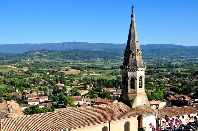 Le clocher et ses onze carillons