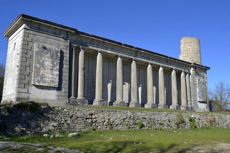 La façade du château