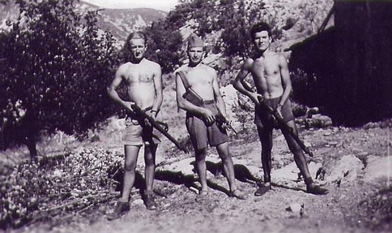 Maquisards au camp de la Lance