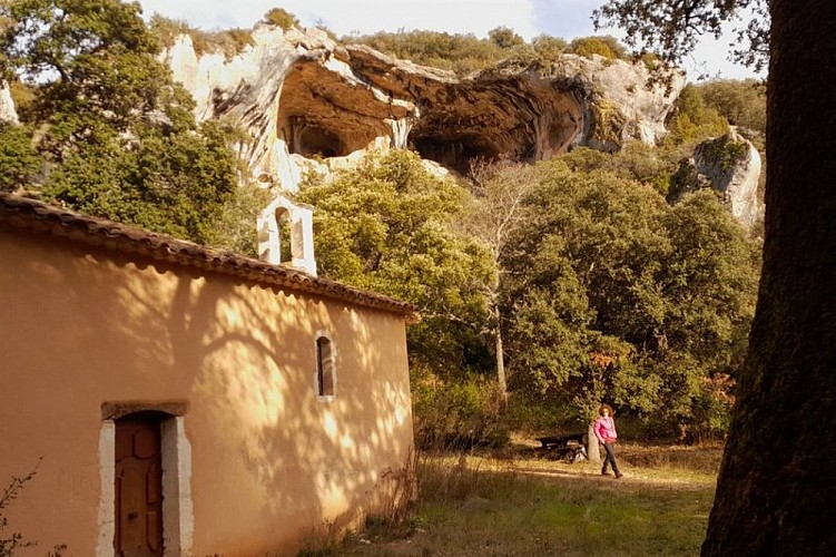 Chapelle Saint-Pierre de Bagnols