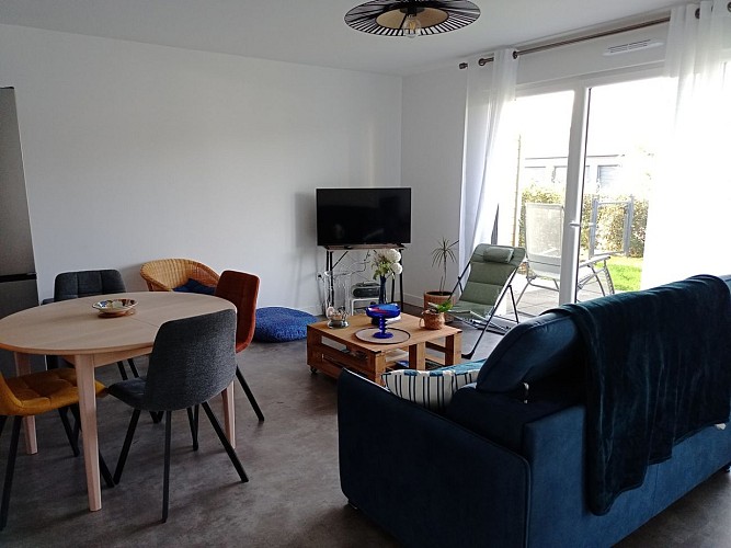 Mme Robineau - Le Scarabée Bleu -