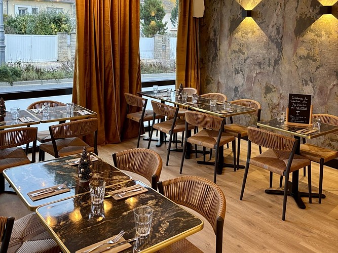 lecomptoir-cremaillere-courseulles-interieur