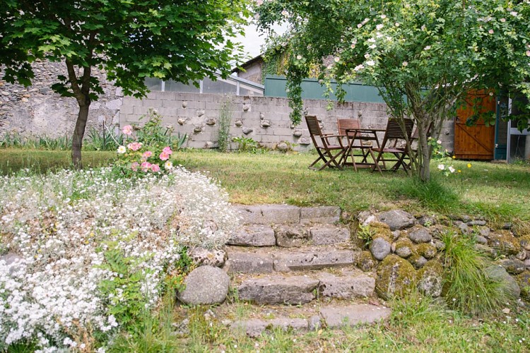 jardin-gite-tilia-pyrenees-31