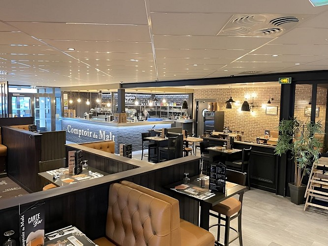 le-comptoir-du-malt-saint-contest-salle