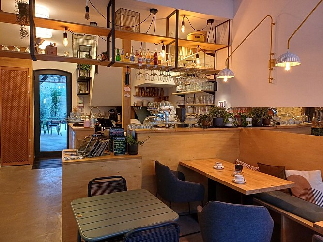 Café Armand-bar-restaurant-luc-sur-mer