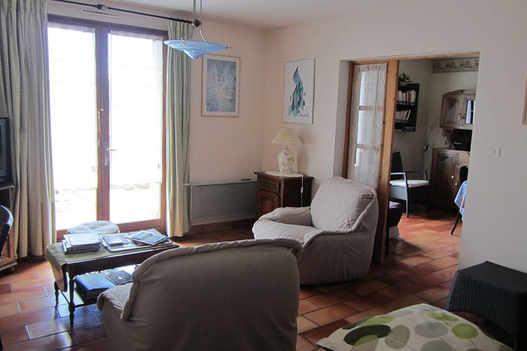 2 Room Apartment, Rue Auguste Rodin