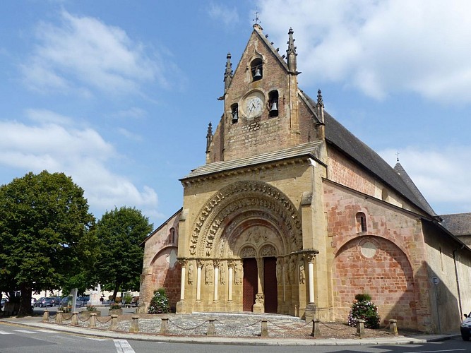 Tèrra Aventura Morlaàs église sainte Foy
