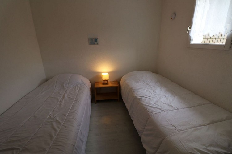 CHALET NICOLAS Chambre rez-de-chaussée