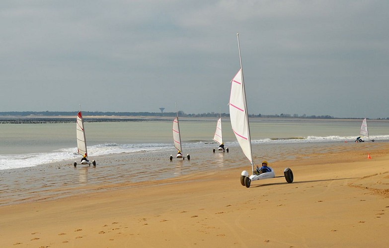 Char à voile, centre nautique