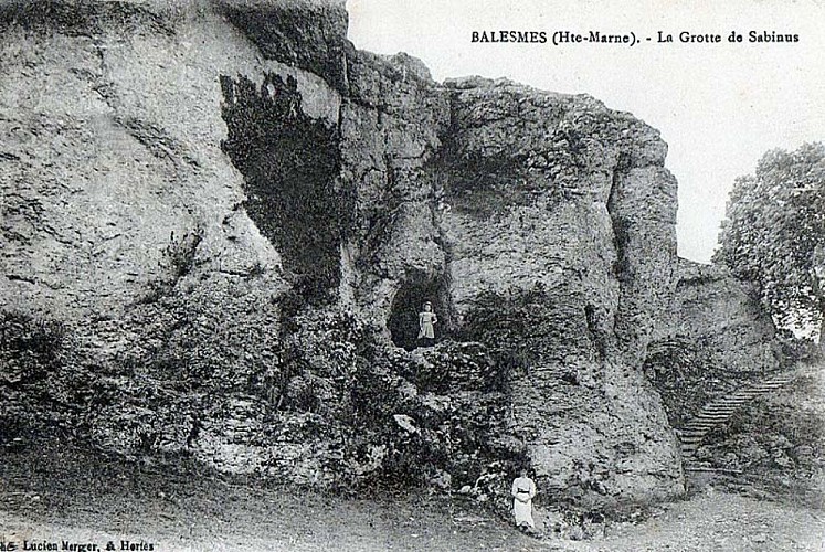 Carte postale de la grotte de Sabinus à Bbalesmes-sur-Marne